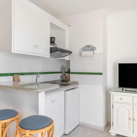 Playa Delphin 303 * 푸에르토나오스
